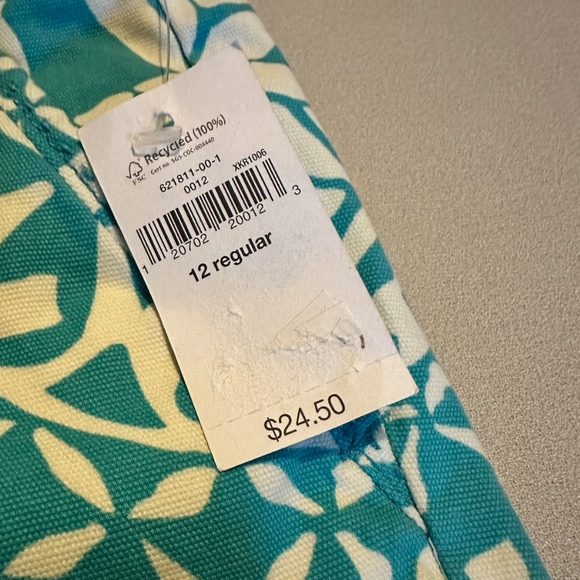 NWT GAP OVER THE KNEE KIDS CAPRI - Picture 6 of 6
